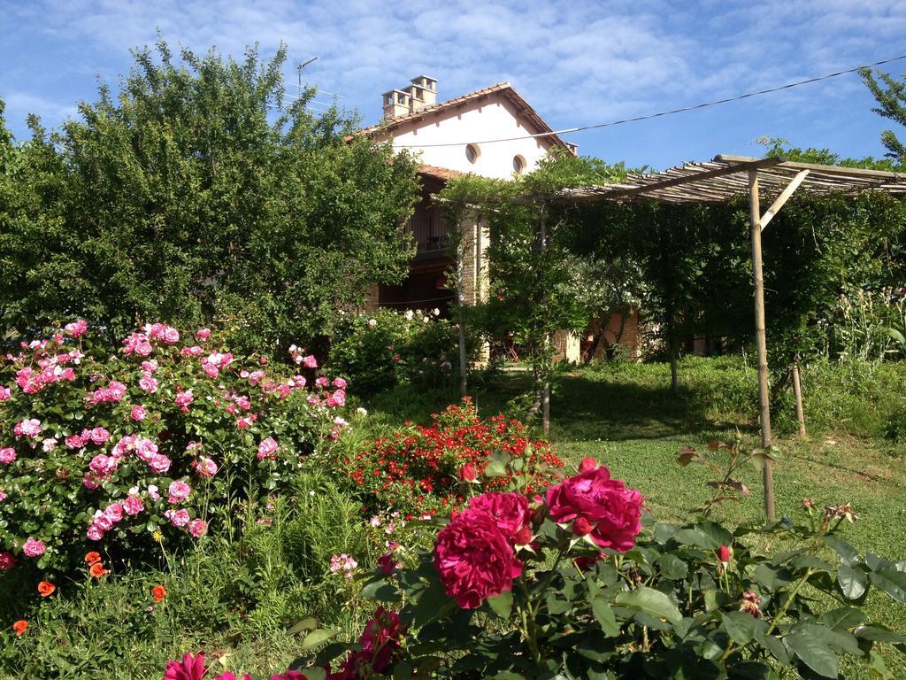 Gasthaus Casa Isabella Vaglio Serra Exterior foto