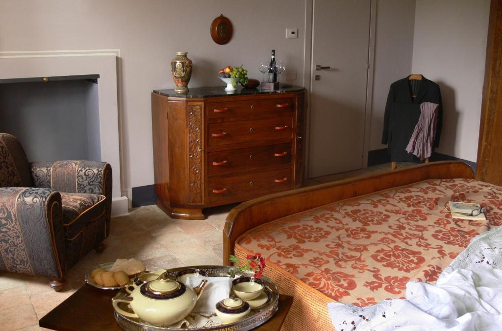 Gasthaus Casa Isabella Vaglio Serra Zimmer foto